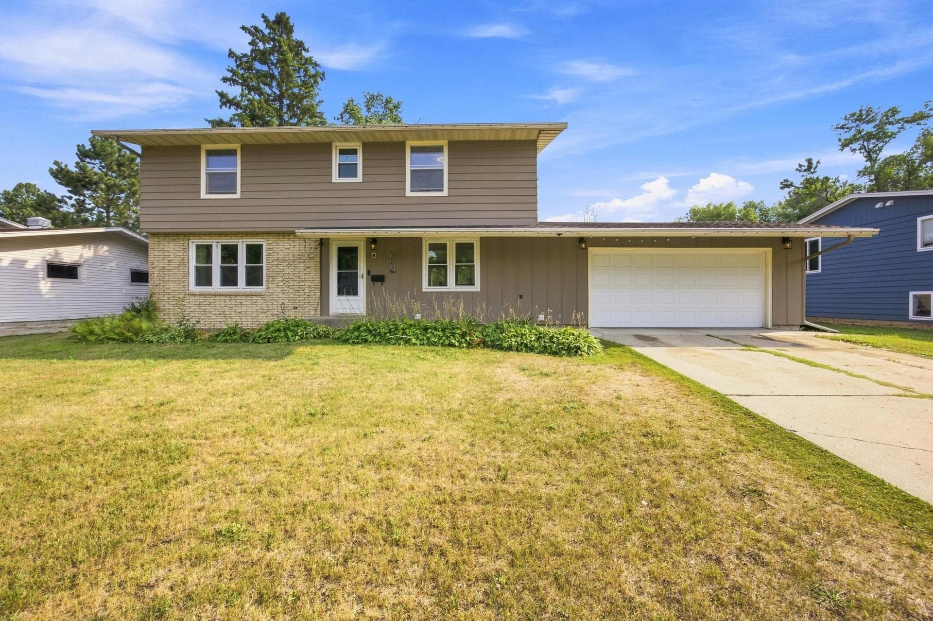 Exterior photo of 1002 24th Avenue S, Fargo, ND